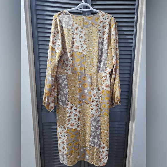 NWOT Shein Curve Pattern Dress ( Size 0XL) - Picture 4 of 5